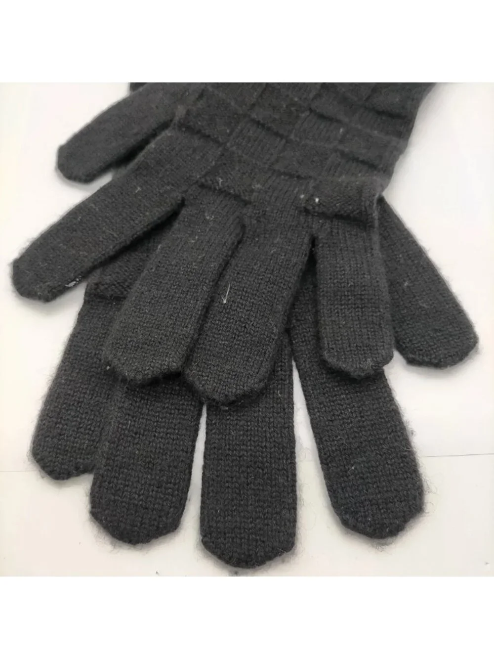 $1195 Authentic LOUIS VUITTON Made in SCOTLAND Womens 100% CASHMERE Black Gloves